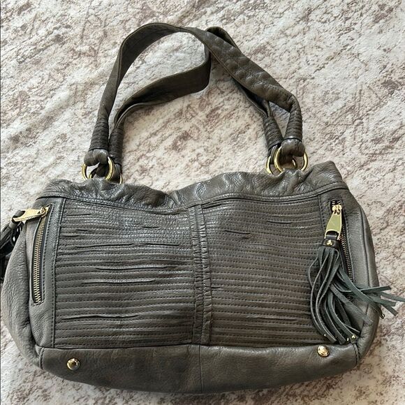 B. Makowsky Gray Leather shoulder Bag - Picture 1 of 9
